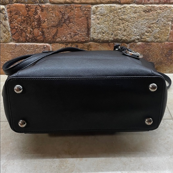 Michael Kors Jet Set Travel Large Black Saffiano Leather Tote Bag Purse - Picture 14 of 16